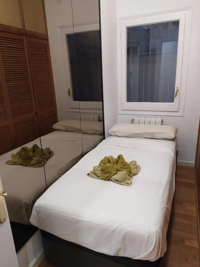 Rooms Arago 巴塞罗那 外观 照片