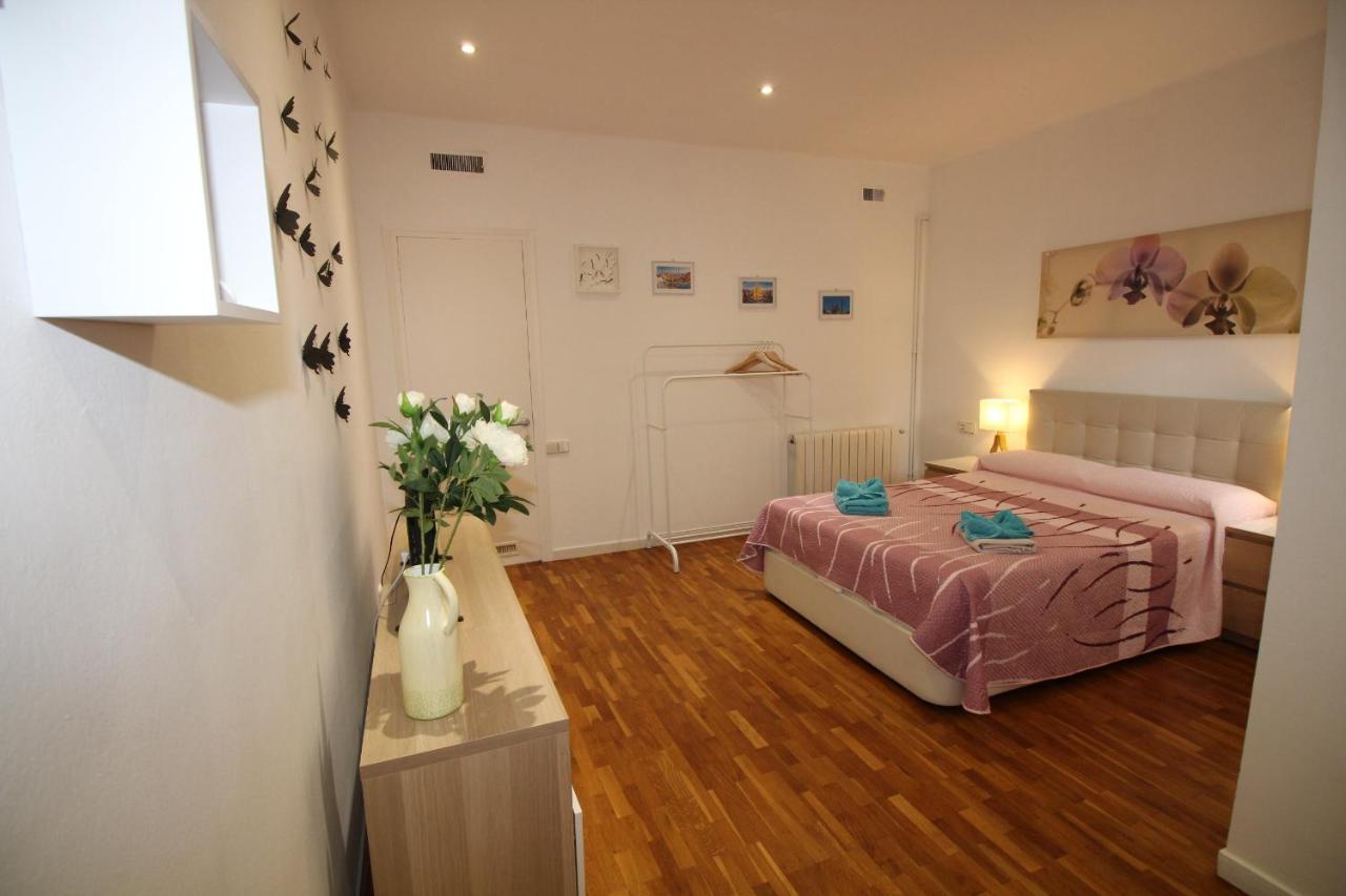 Rooms Arago 巴塞罗那 外观 照片