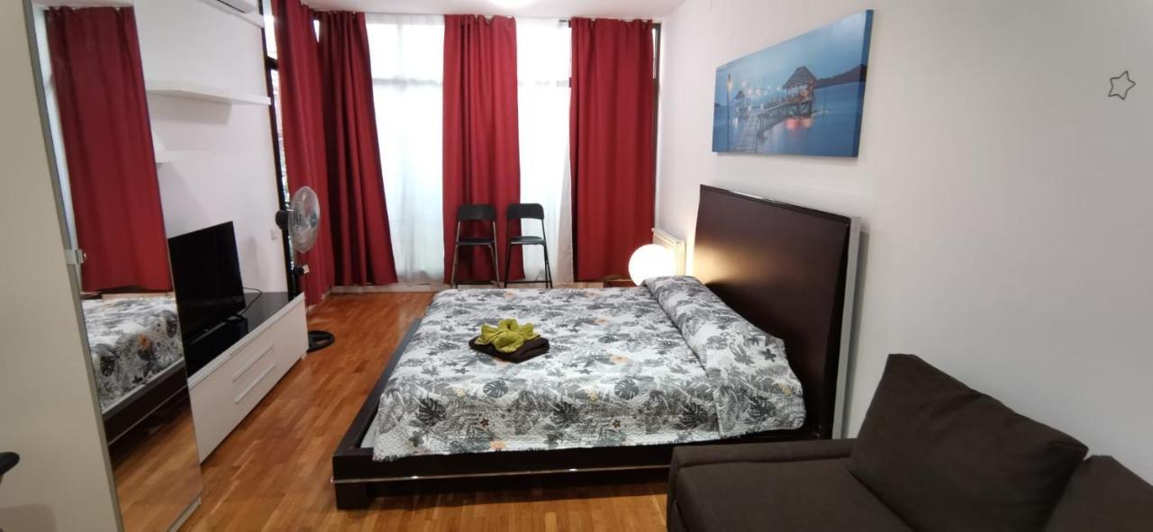 Rooms Arago 巴塞罗那 外观 照片